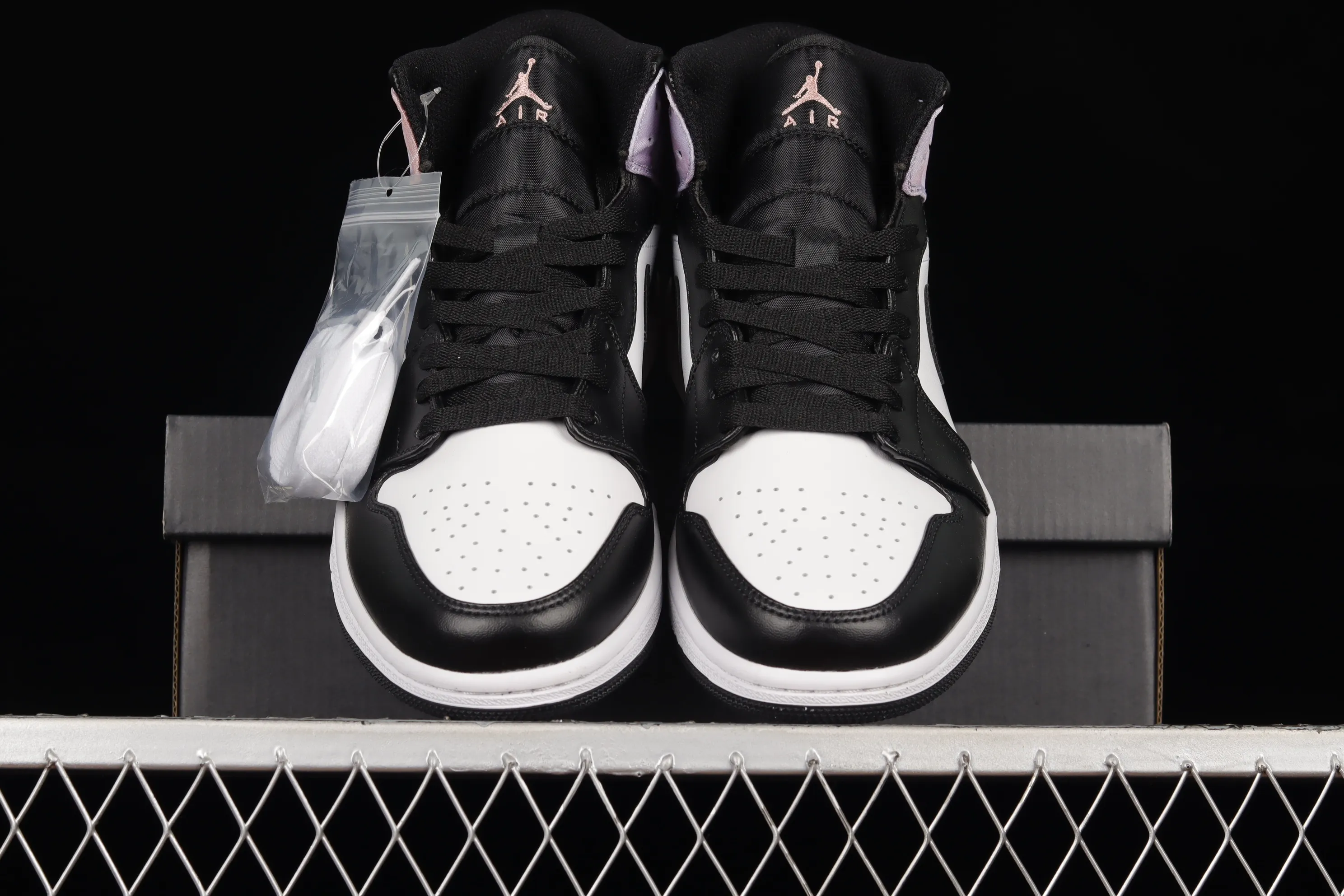 All categories Air Jordan Jordan series basketball shoes Air Jordan 1 Mid Air Jordan 1 Mid "Zen Master" AJ1 Joe 1 tie-dye starry sky purple mid-top basketball shoes DM6216-001
